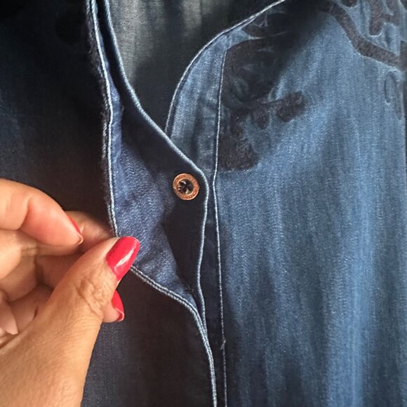 🤩Women Denim Jumpsuit Sz S JUICY COUTURE Embroidered Blue soft and comfy Romper - Picture 11 of 11